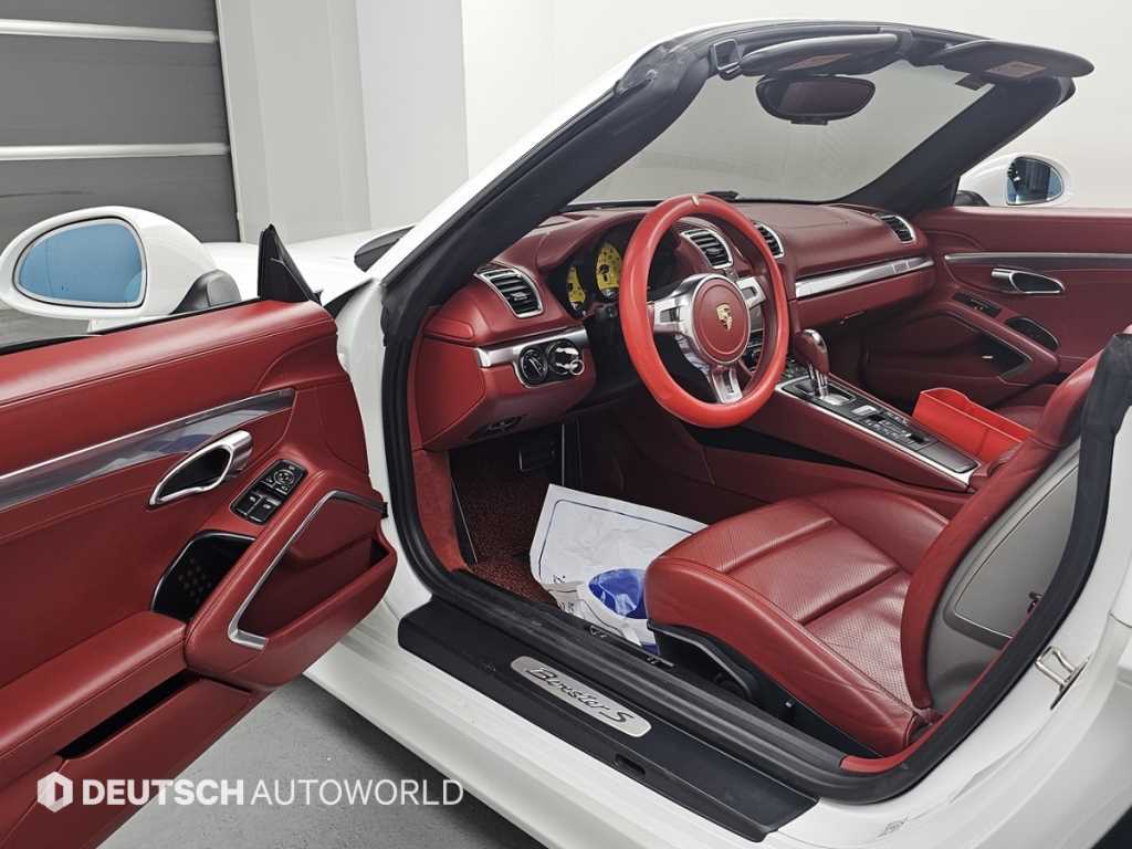 Porsche Boxster — photo 11