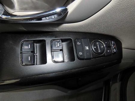 Kia Carnival — photo 13
