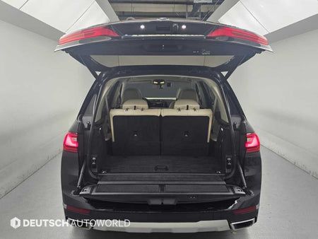 BMW X7 — photo 19