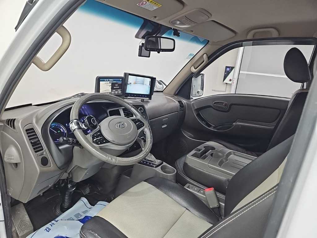 Hyundai Porter II — photo 07