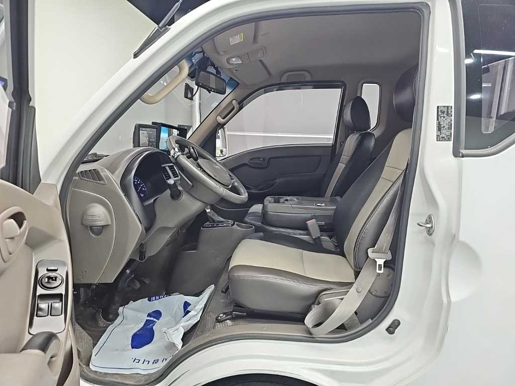 Hyundai Porter II — photo 11