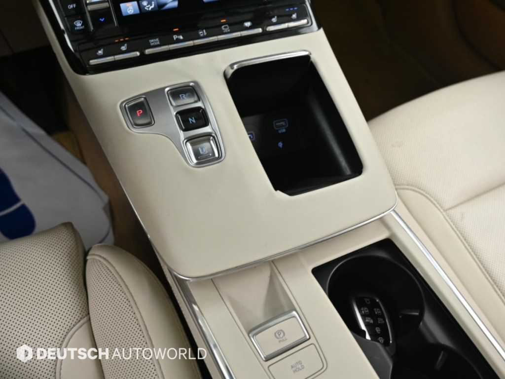 Hyundai Grandeur — photo 17