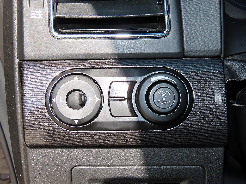 CHEVROLET Captiva — photo 12