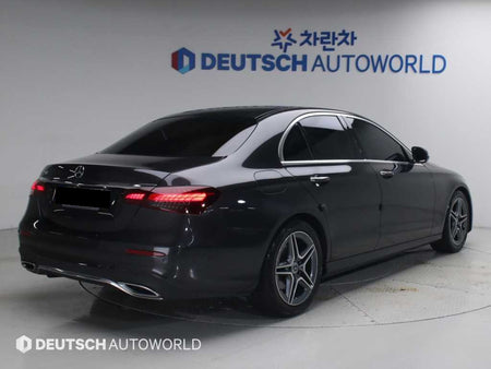 Mercedes-Benz E-Class — photo 03