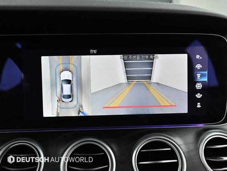 Mercedes-Benz E-Class — photo 15