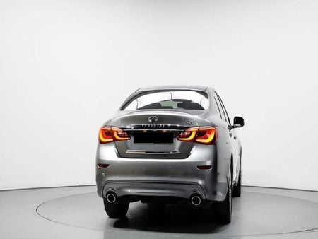 Infiniti Q70 — photo 04