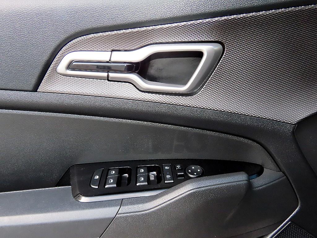 Kia Sportage — photo 11