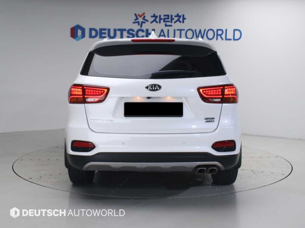 Kia Sorento — photo 04