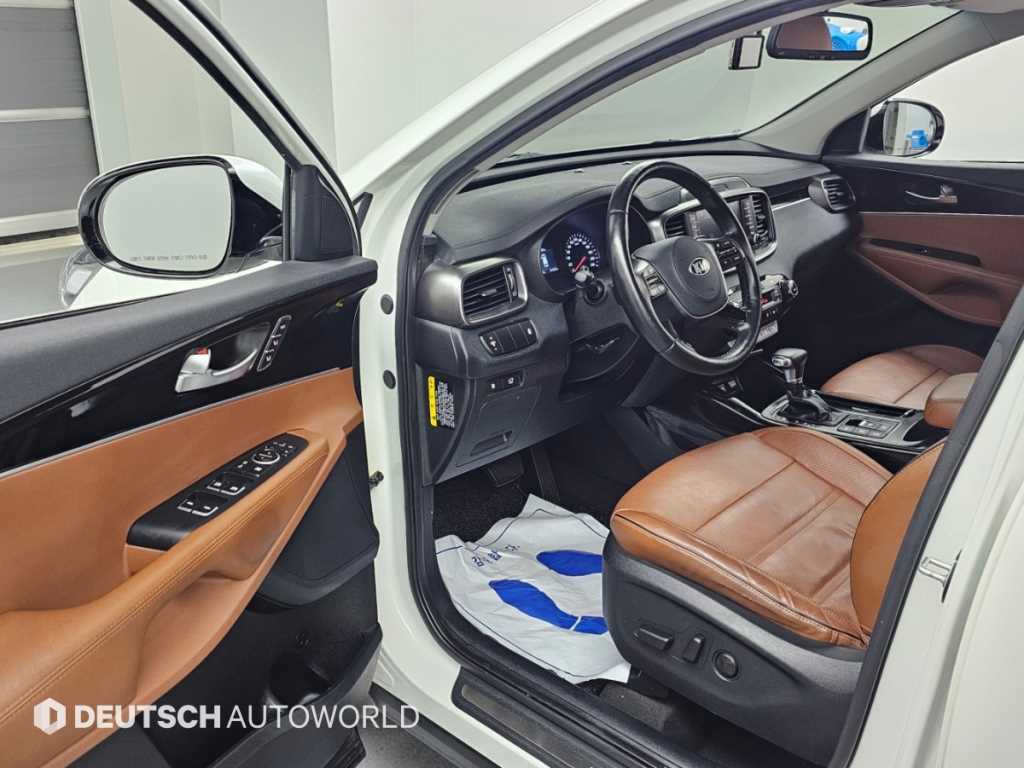 Kia Sorento — photo 11