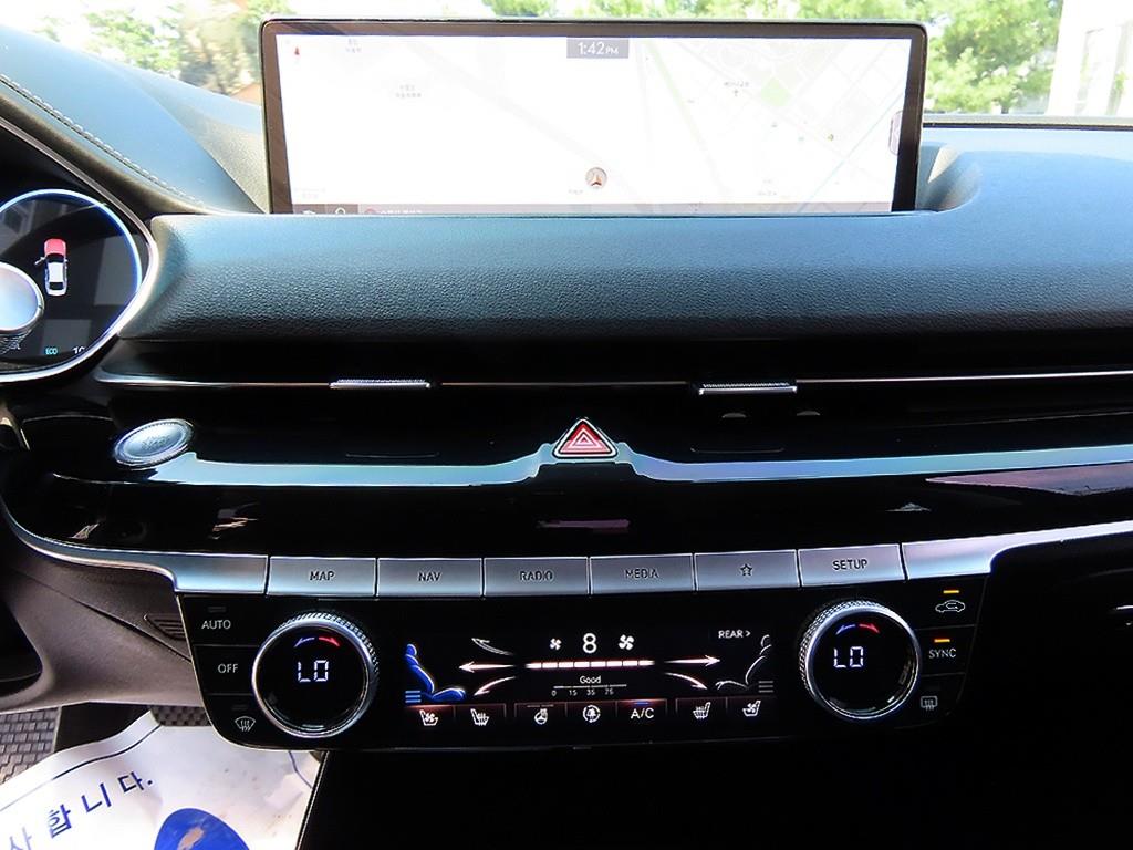 Genesis G80 — photo 13