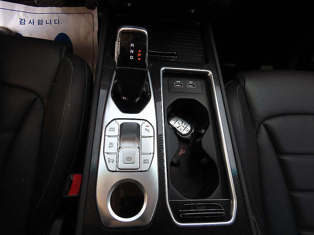 KGM Rexton — photo 10