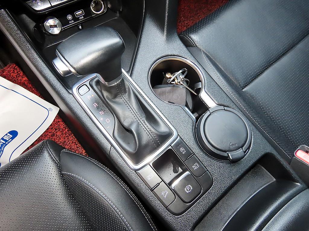 Kia Sportage — photo 10
