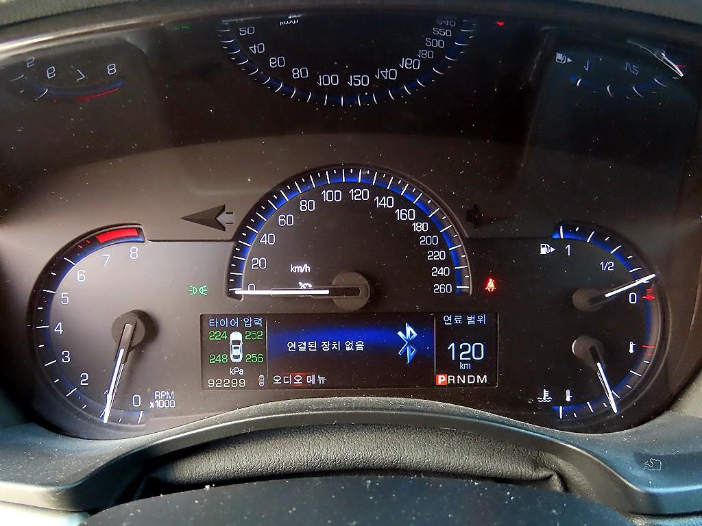 Cadillac ATS — photo 09