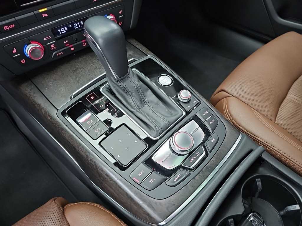 Audi A6 — photo 08