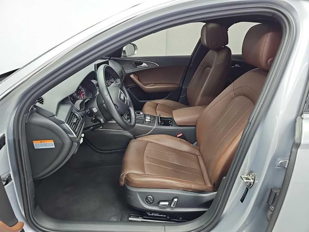 Audi A6 — photo 11