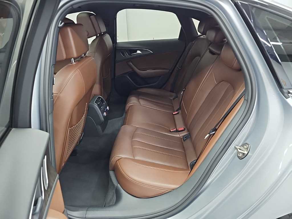 Audi A6 — photo 12