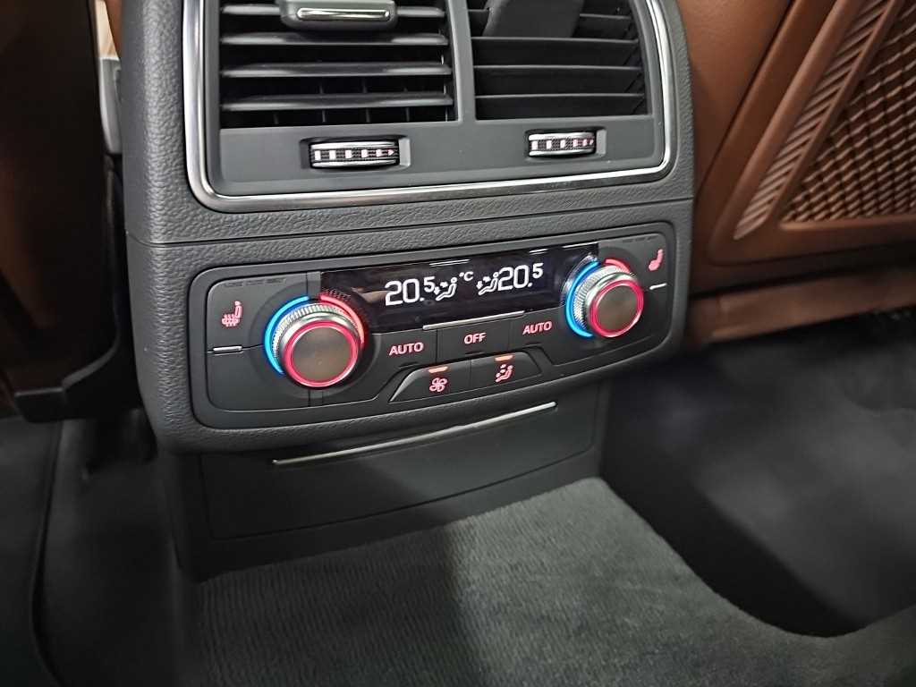 Audi A6 — photo 13