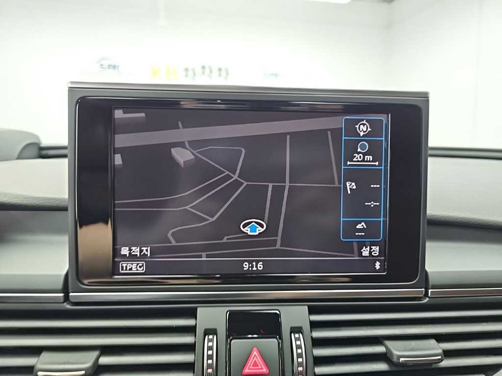 Audi A6 — photo 15