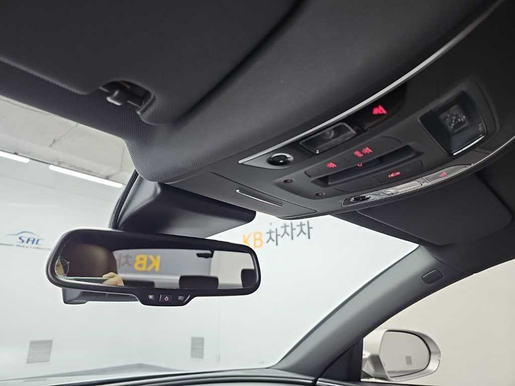 Audi A6 — photo 17