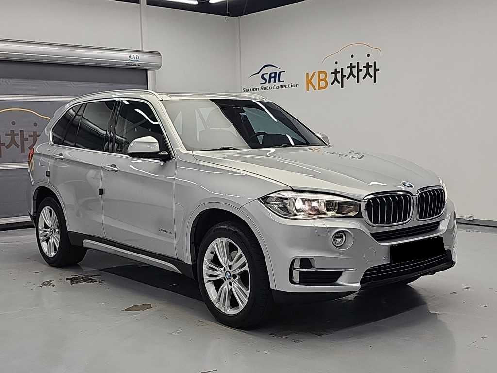 BMW X5 — photo 04