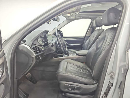 BMW X5 — photo 11