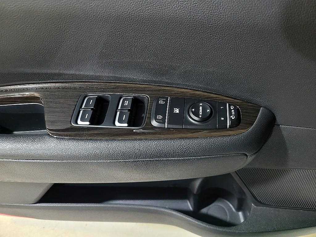 Kia K5 — photo 13
