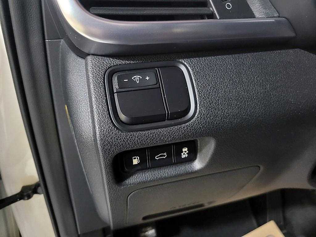 Kia K5 — photo 14