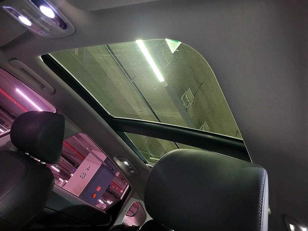 Kia K5 — photo 18