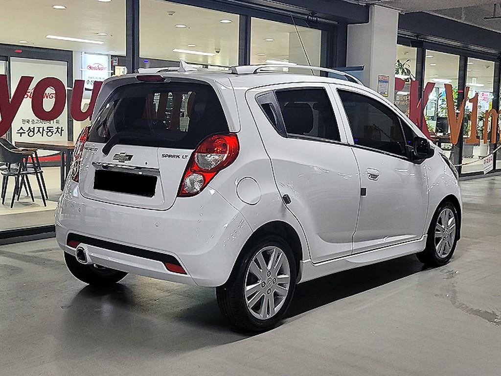 CHEVROLET Spark — photo 04