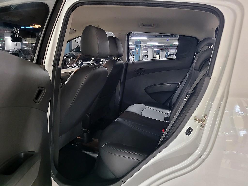 CHEVROLET Spark — photo 08