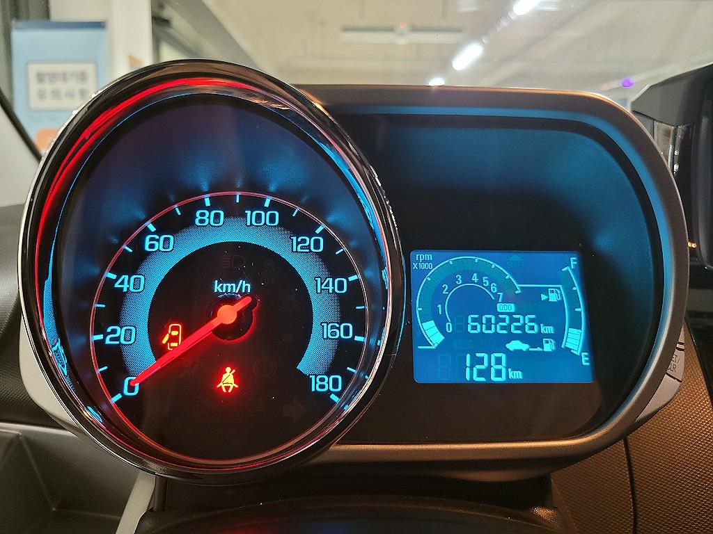 CHEVROLET Spark — photo 10