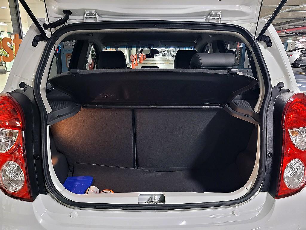 CHEVROLET Spark — photo 18