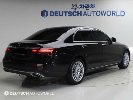 Mercedes-Benz E-Class — photo 02