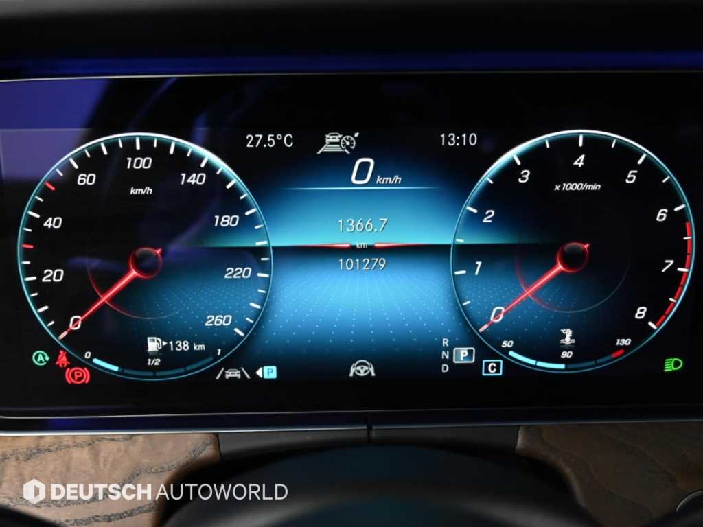 Mercedes-Benz E-Class — photo 08