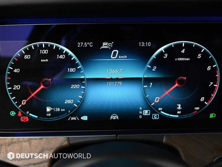 Mercedes-Benz E-Class — photo 08