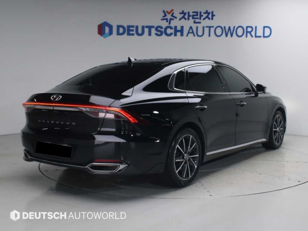 Hyundai Grandeur — photo 02