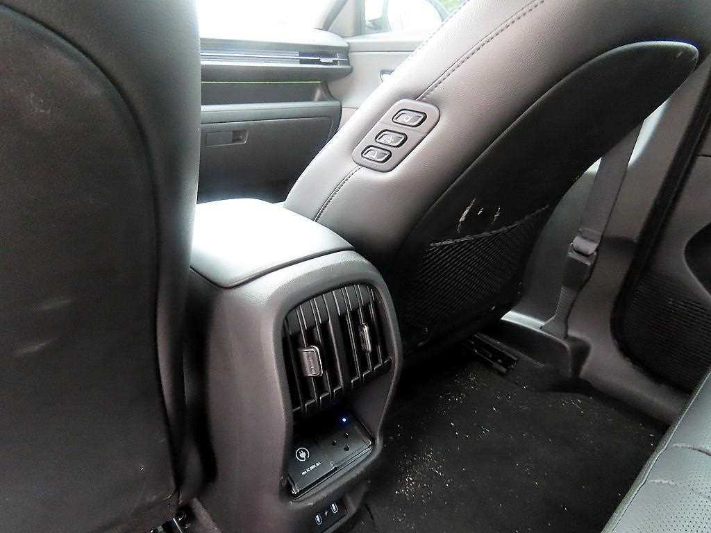 Hyundai Kona — photo 16