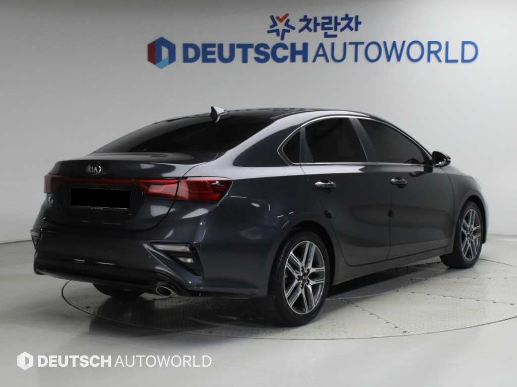 Kia K3 — photo 02
