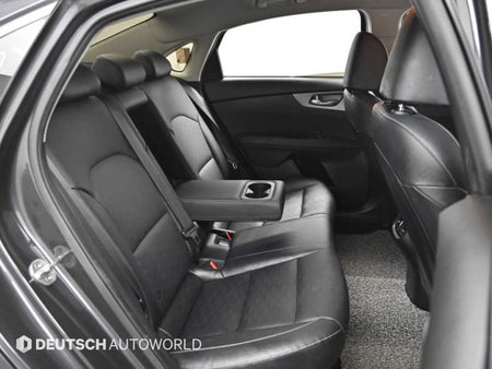 Kia K3 — photo 12