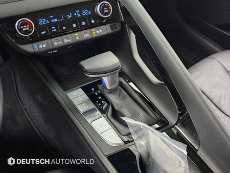Hyundai Avante — photo 09