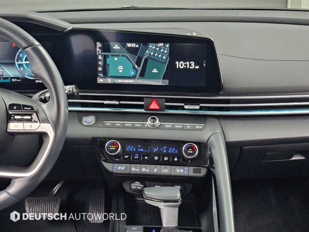 Hyundai Avante — photo 14