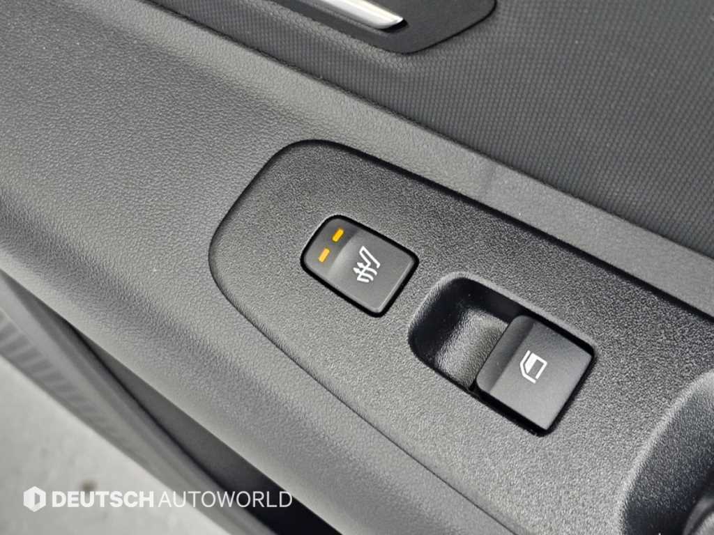 Hyundai Avante — photo 16