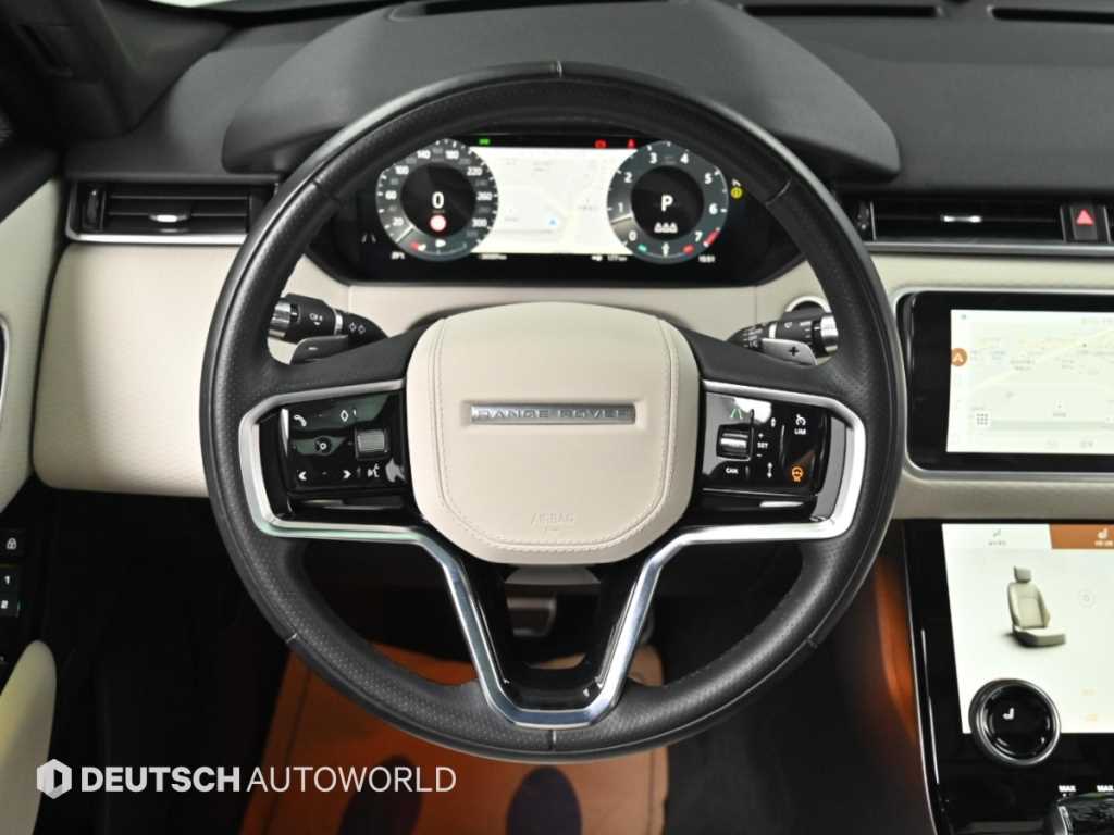 Land Rover Range Rover Velar — photo 13