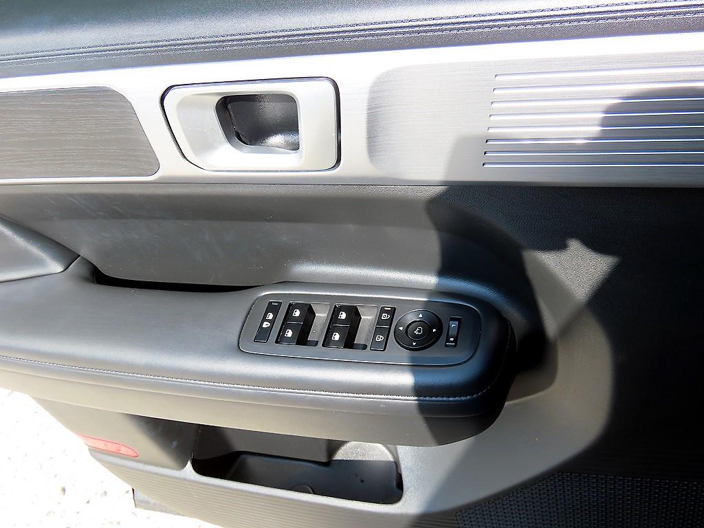 Hyundai Santafe — photo 11