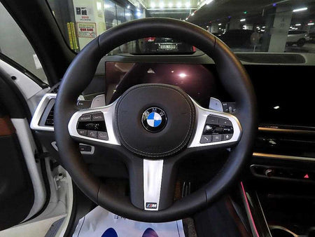 BMW X7 — photo 08