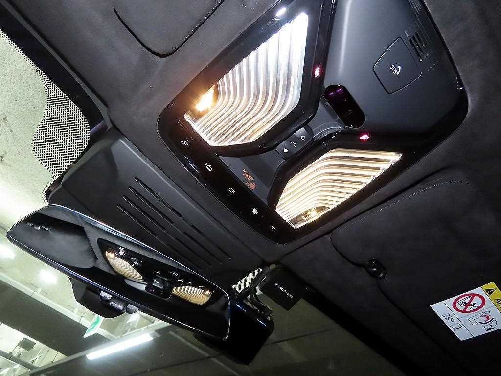BMW X7 — photo 13