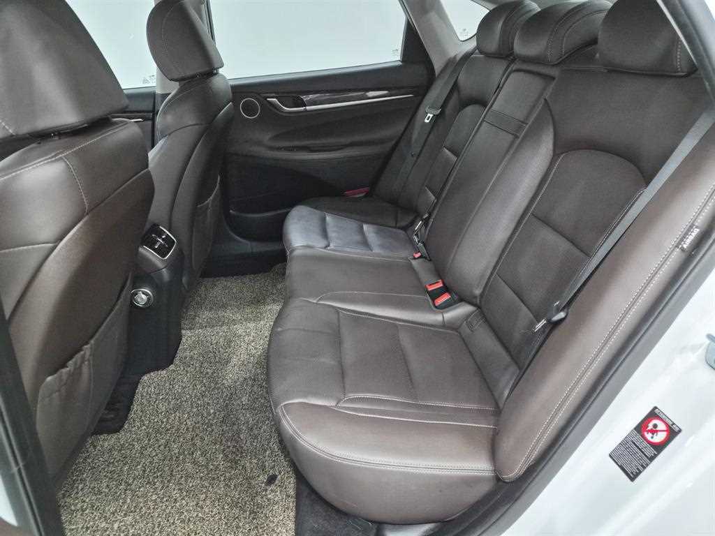 Hyundai Grandeur — photo 05