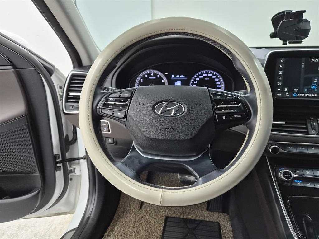Hyundai Grandeur — photo 08