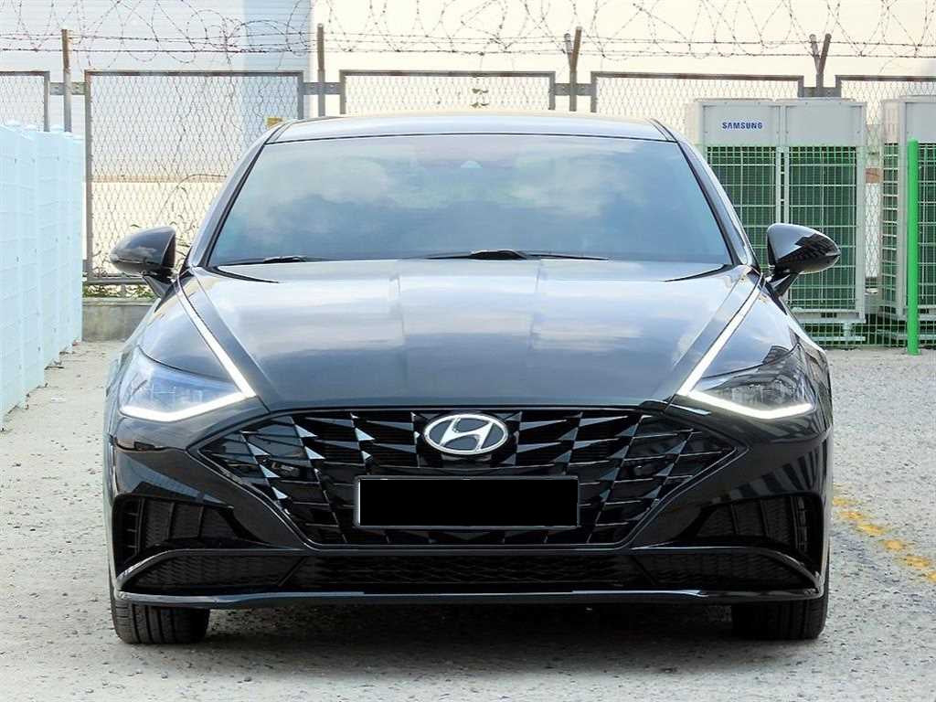 Hyundai Sonata — photo 01