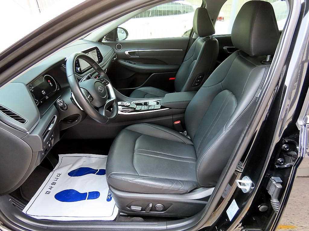 Hyundai Sonata — photo 05